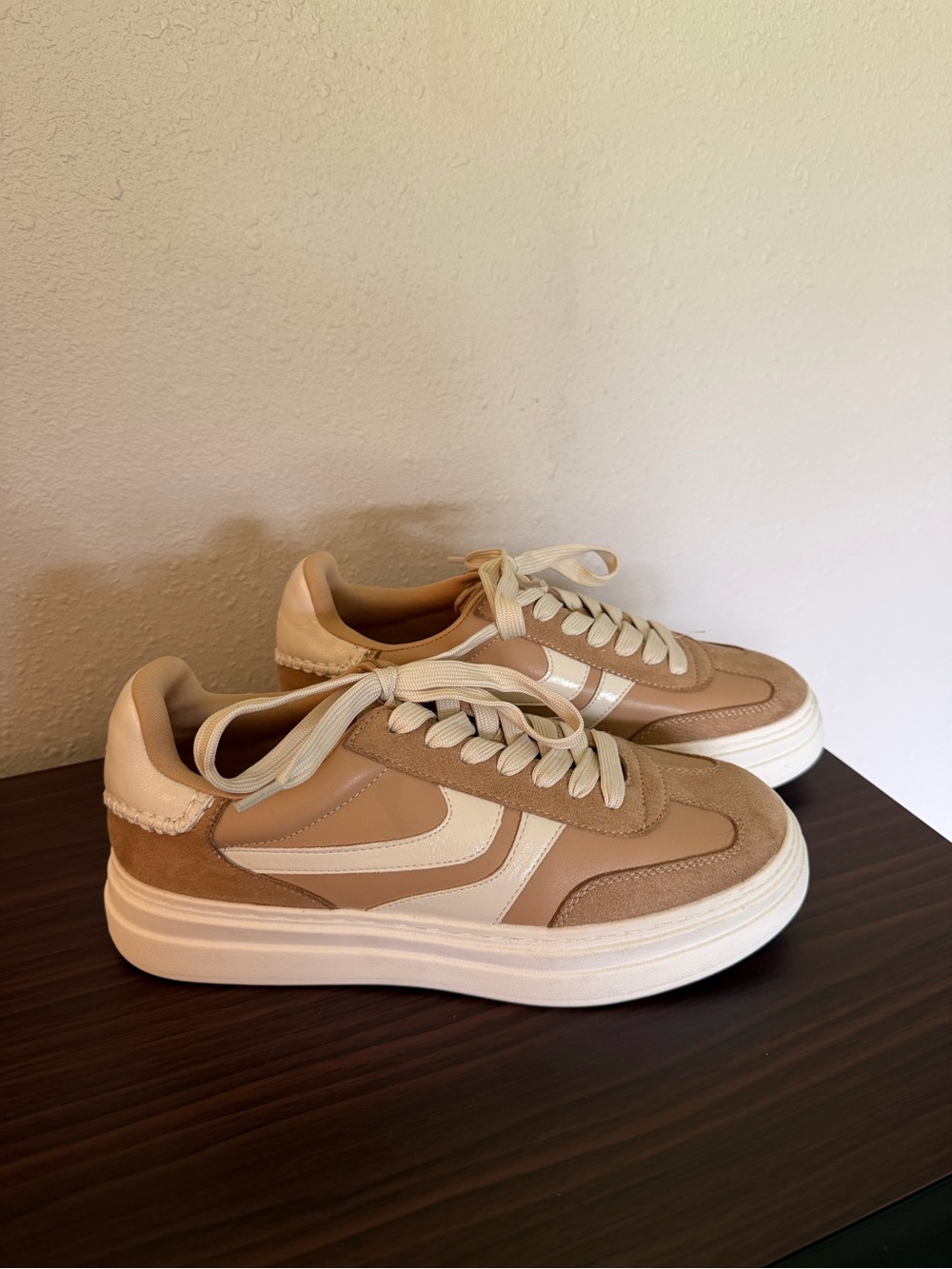 Women's Beige & Cream Platform Sneakers